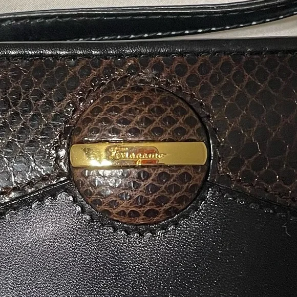Authentic Vintage Ferragamo Sophisticated Black Leather Bag with Gold Hardware - Picture 3 of 16
